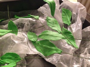 drying gum paste leaves