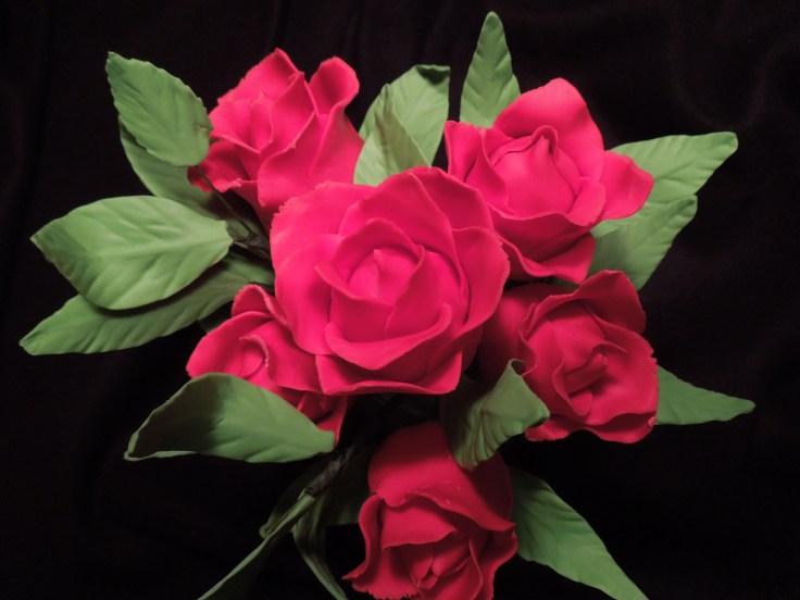 rose cake pops close up